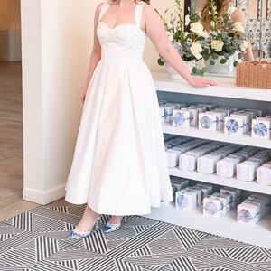 Elegant White Bridal Midi Dress